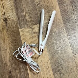 T3 White Hair Straightener